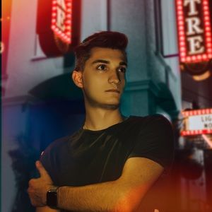 Meet your Posher, Alex